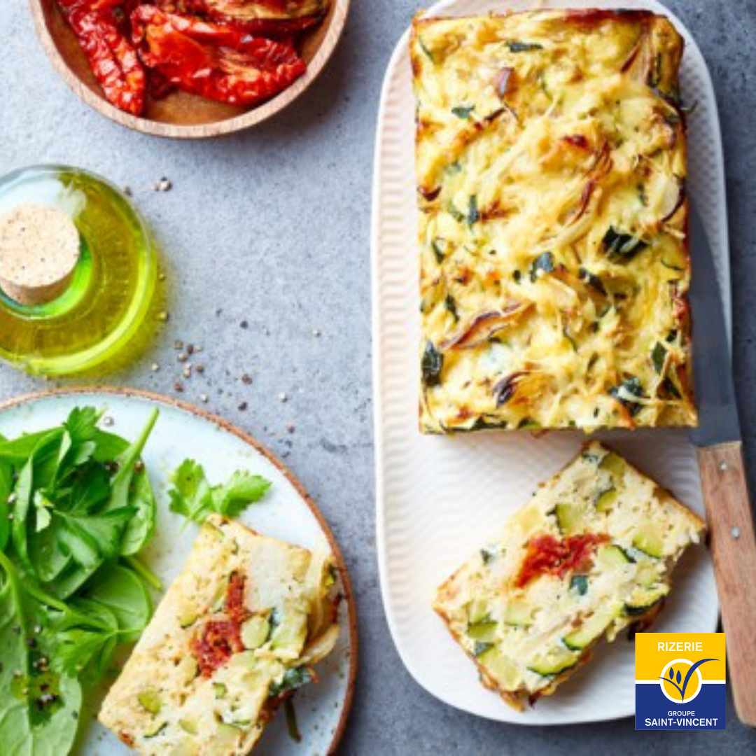 Cake aux courgettes, riz et tomates séchées