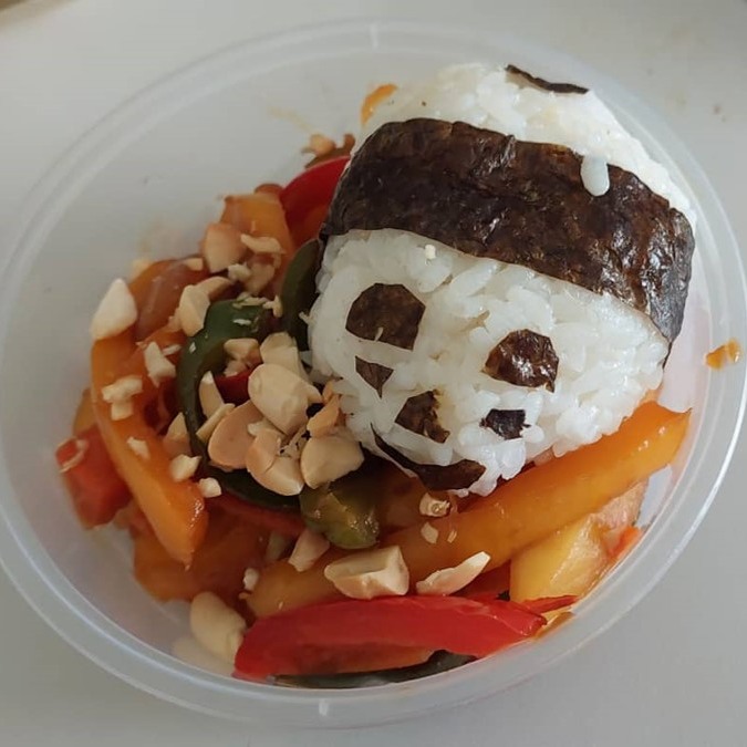 Petits pandas sur lit de légumes Thaï (Végétarien)
